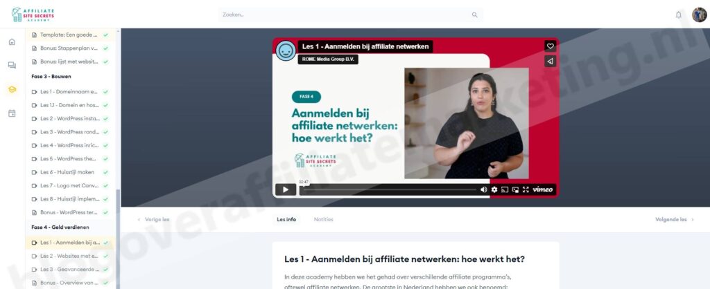 Op deze foto zie je module 4 van de  Affiliate Site Secrets Academy